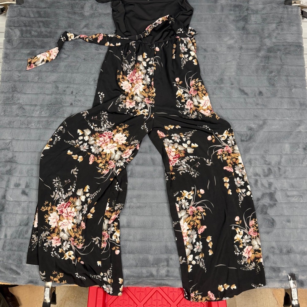 Emery Rose Black Floral Wide Leg Jumpsuit Sleeveless Boho Belted Size S NEW